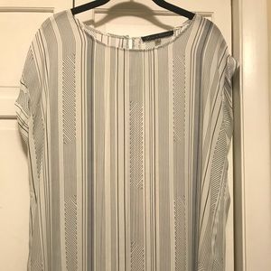 Pin striped sleeveless blouse